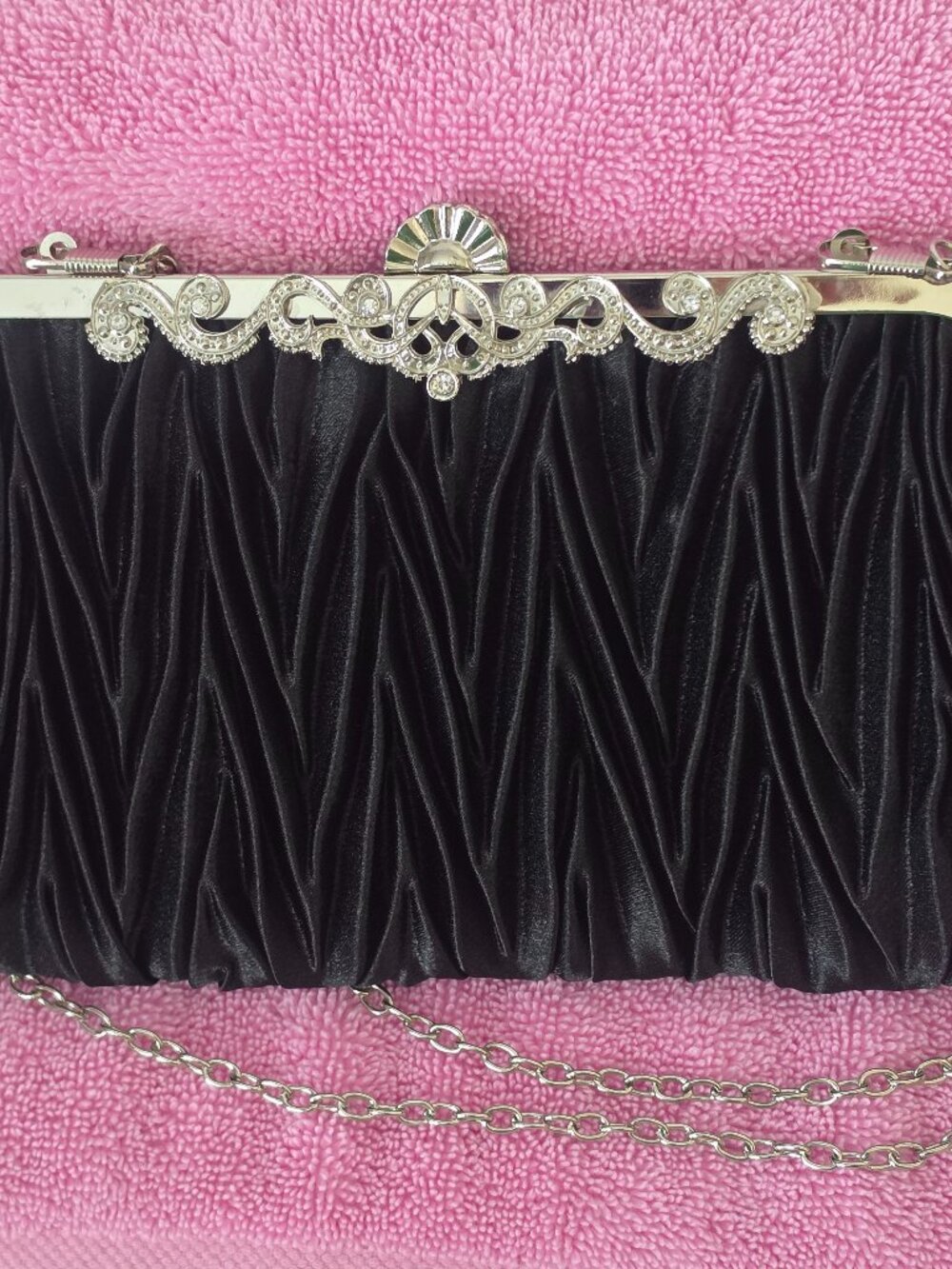 Women's Satin Pleated Evening Clutch Purse w/ Adjustable/Removable Strap - Picture 3 of 9